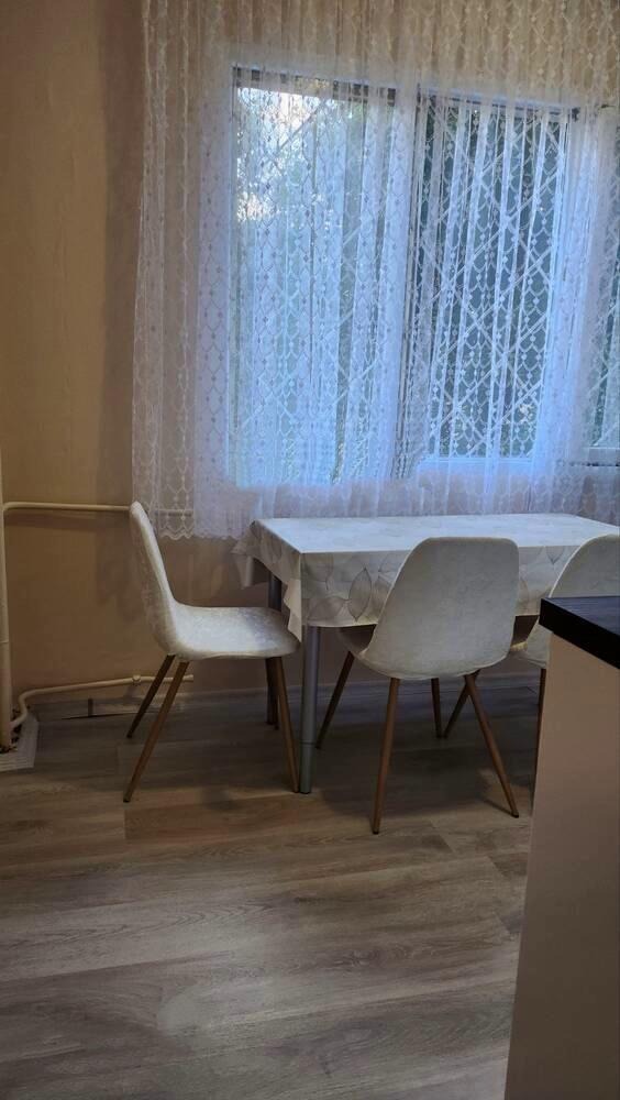 De inchiriat  Studio Sofia , Liulin 8 , 49 mp | 41553617 - imagine [2]