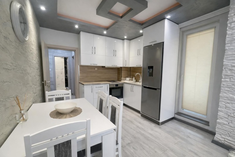 Дава под наем 2-СТАЕН, гр. Пловдив, Кючук Париж, снимка 2 - Апартаменти - 52876443