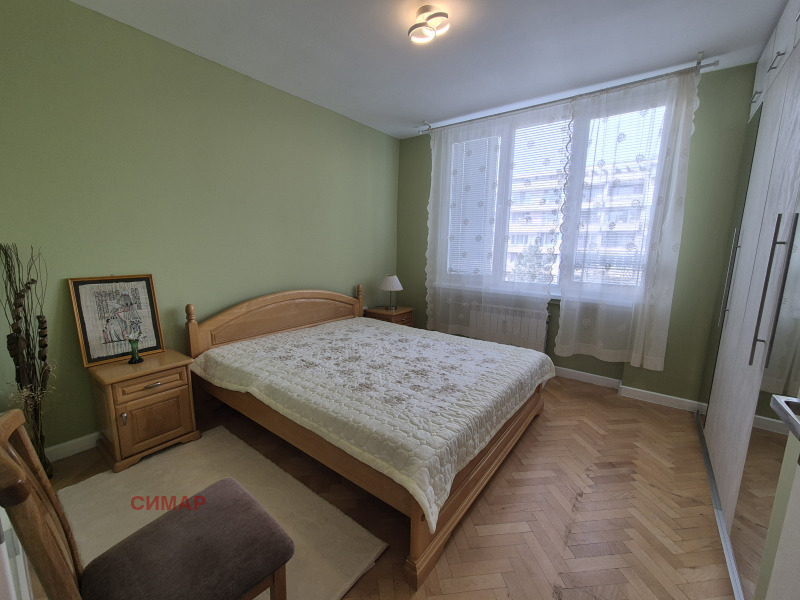 Дава под наем 3-СТАЕН, гр. София, Хиподрума, снимка 2 - Апартаменти - 53565440