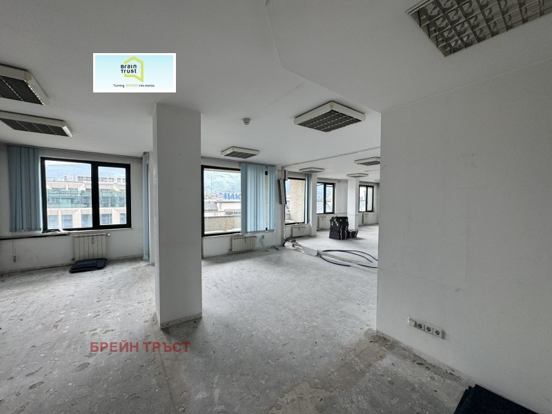 Προς ενοικίαση  Γραφείο Σοφηια , Λοζενετσ , 450 τ.μ | 26009592