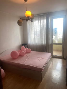 1 chambre Akatsiya, Veliko Tarnovo