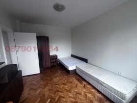 1 dormitorio Oborishte, Sofia 6