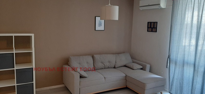 Til leie  1 soverom Sofia , Mladost 3 , 65 kvm | 92059219 - bilde [2]