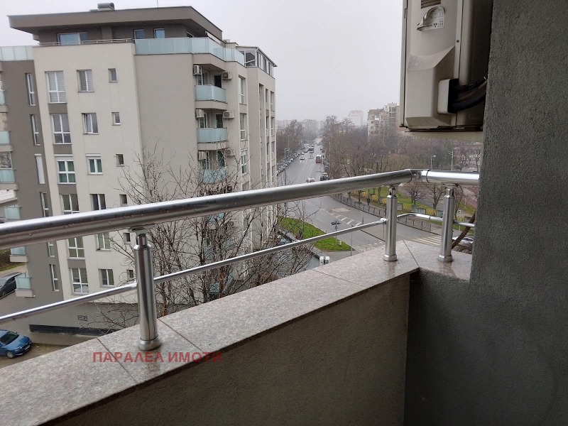 Дава под наем 3-СТАЕН, гр. Пловдив, Тракия, снимка 15 - Апартаменти - 53232041