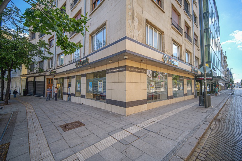 A louer  Bureau Sofia , Tsentar , 483 m² | 88469706