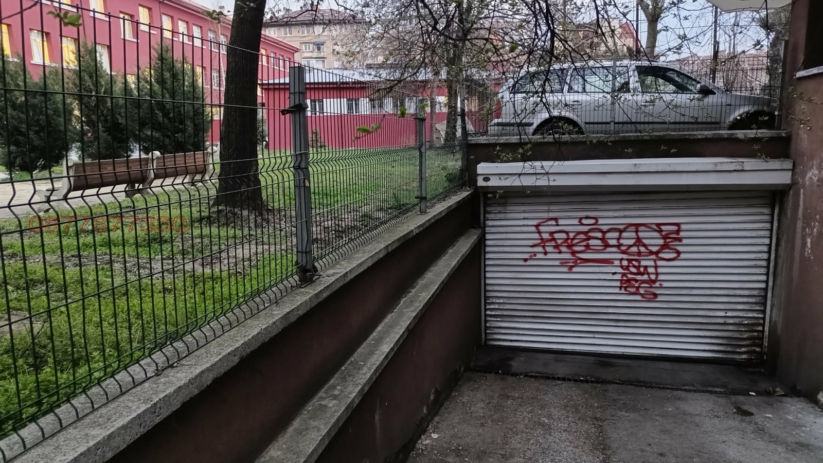 Дава под наем ГАРАЖ, ПАРКОМЯСТО, гр. София, Център, снимка 2 - Гаражи и паркоместа - 53967214