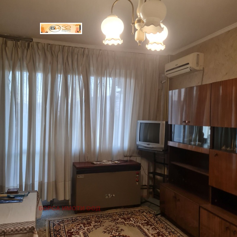 Дава под наем  1-стаен град Враца , Сениче , 40 кв.м | 30862876