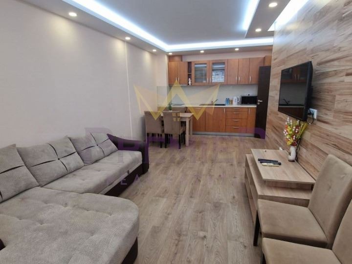 Kiadó  1 hálószoba Varna , Centar , 65 négyzetméter | 66455028