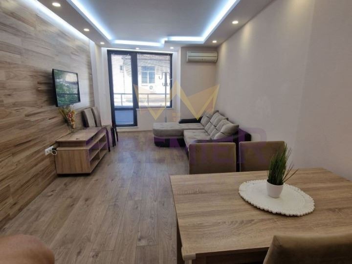 De inchiriat  1 dormitor Varna , Țentâr , 65 mp | 66455028 - imagine [2]