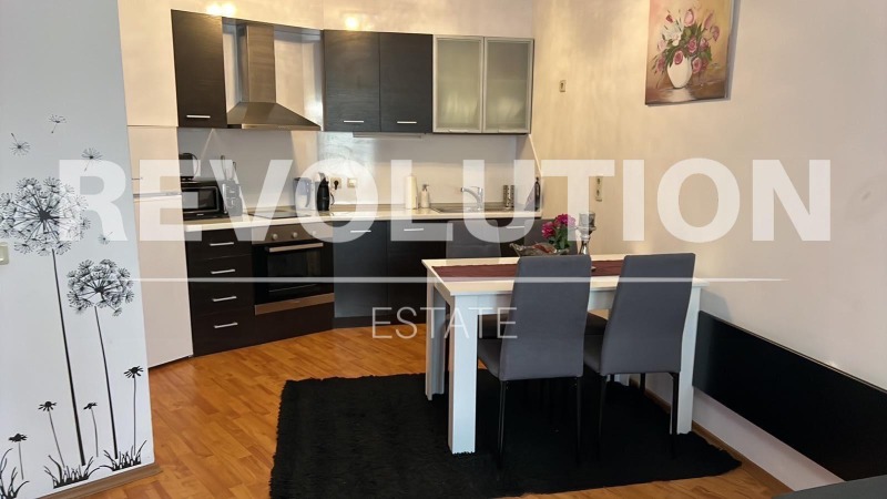 Te huur  1 slaapkamer Varna , k.k. Sv.Sv. Konstantin i Elena , 61 m² | 98915970