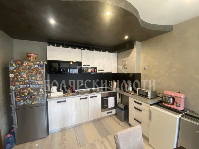 Дава под наем 3-СТАЕН, гр. Велико Търново, Център, снимка 2 - Апартаменти - 53452450