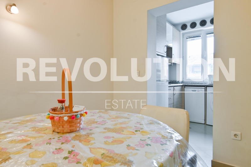 Издаје се  2 спаваће собе Софија , Лозенец , 100 м2 | 49500550 - слика [5]