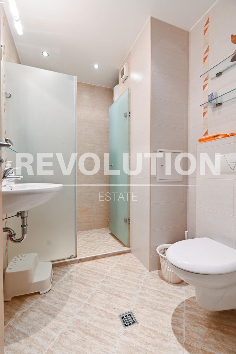 Издаје се  2 спаваће собе Софија , Лозенец , 100 м2 | 49500550 - слика [15]