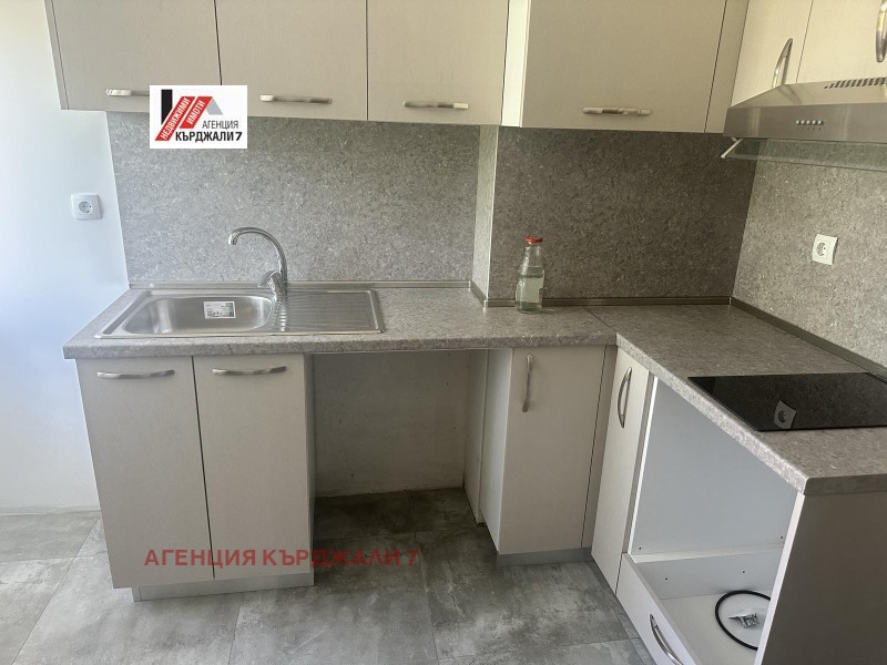 Kiadó  2 hálószobás Kardzsali , Centar , 70 négyzetméter | 87705753 - kép [6]