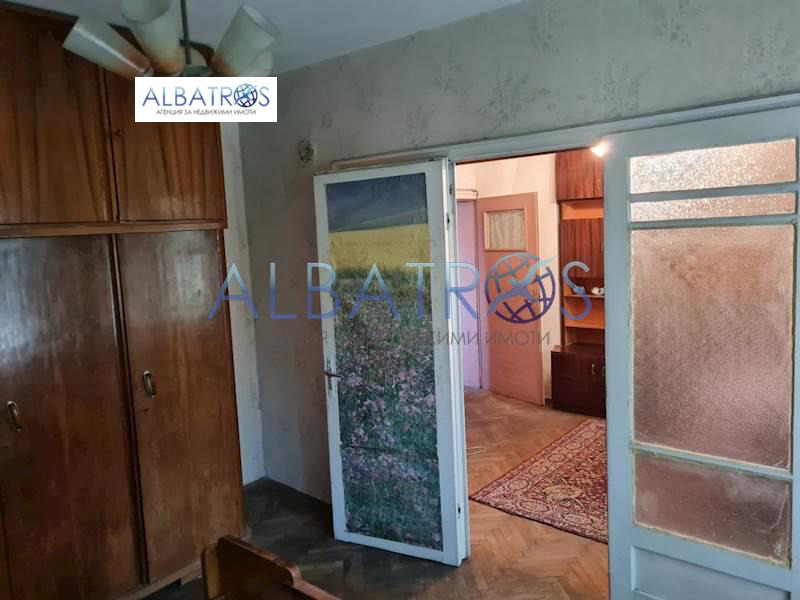 Дава под наем 3-СТАЕН, гр. Варна, Център, снимка 4 - Апартаменти - 53076077