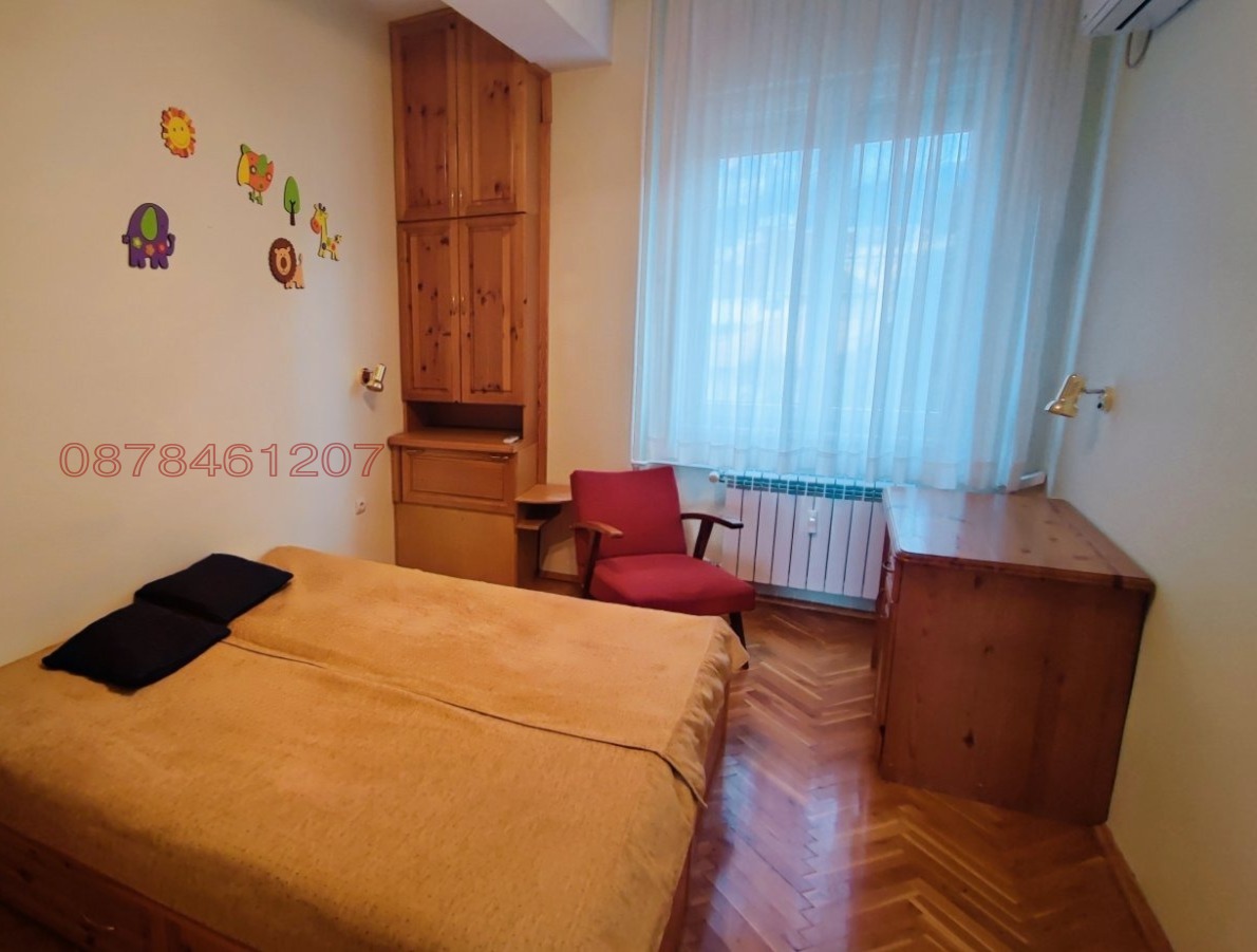 Дава под наем 3-СТАЕН, гр. София, Център, снимка 6 - Апартаменти - 56158402