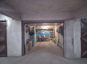 Garage Geo Milev, Sofia