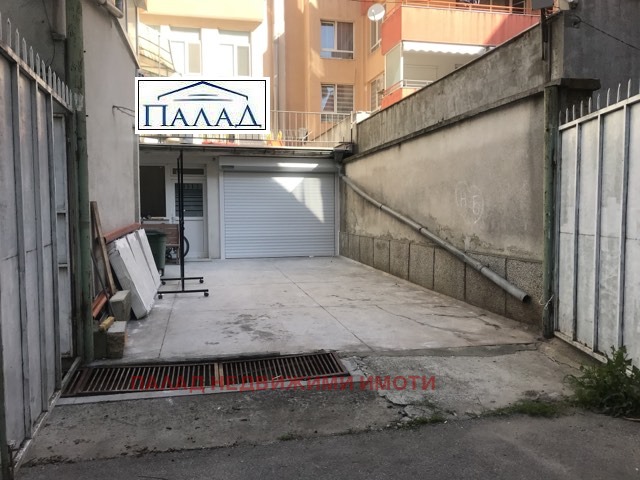 A louer  Garage Varna , Tchataldja , 47 m² | 64471908 - image [2]