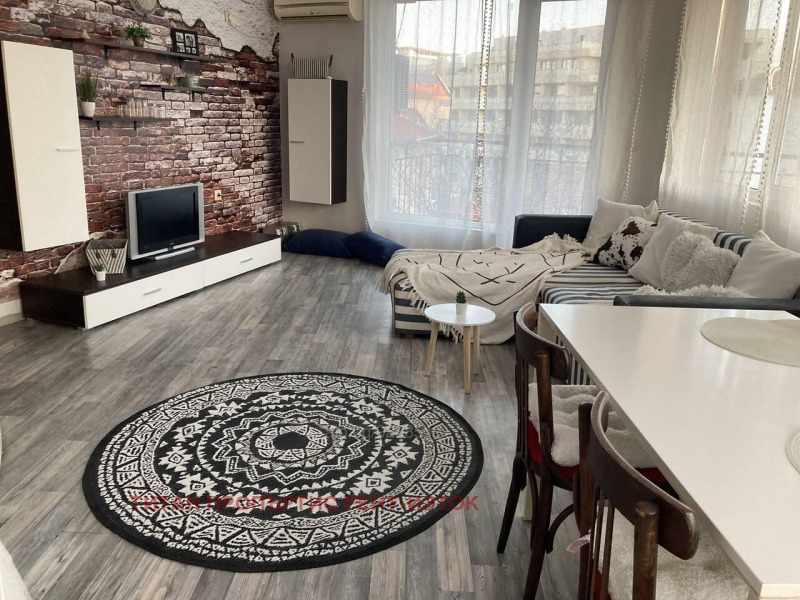 Дава под наем 3-СТАЕН, гр. Бургас, Сарафово