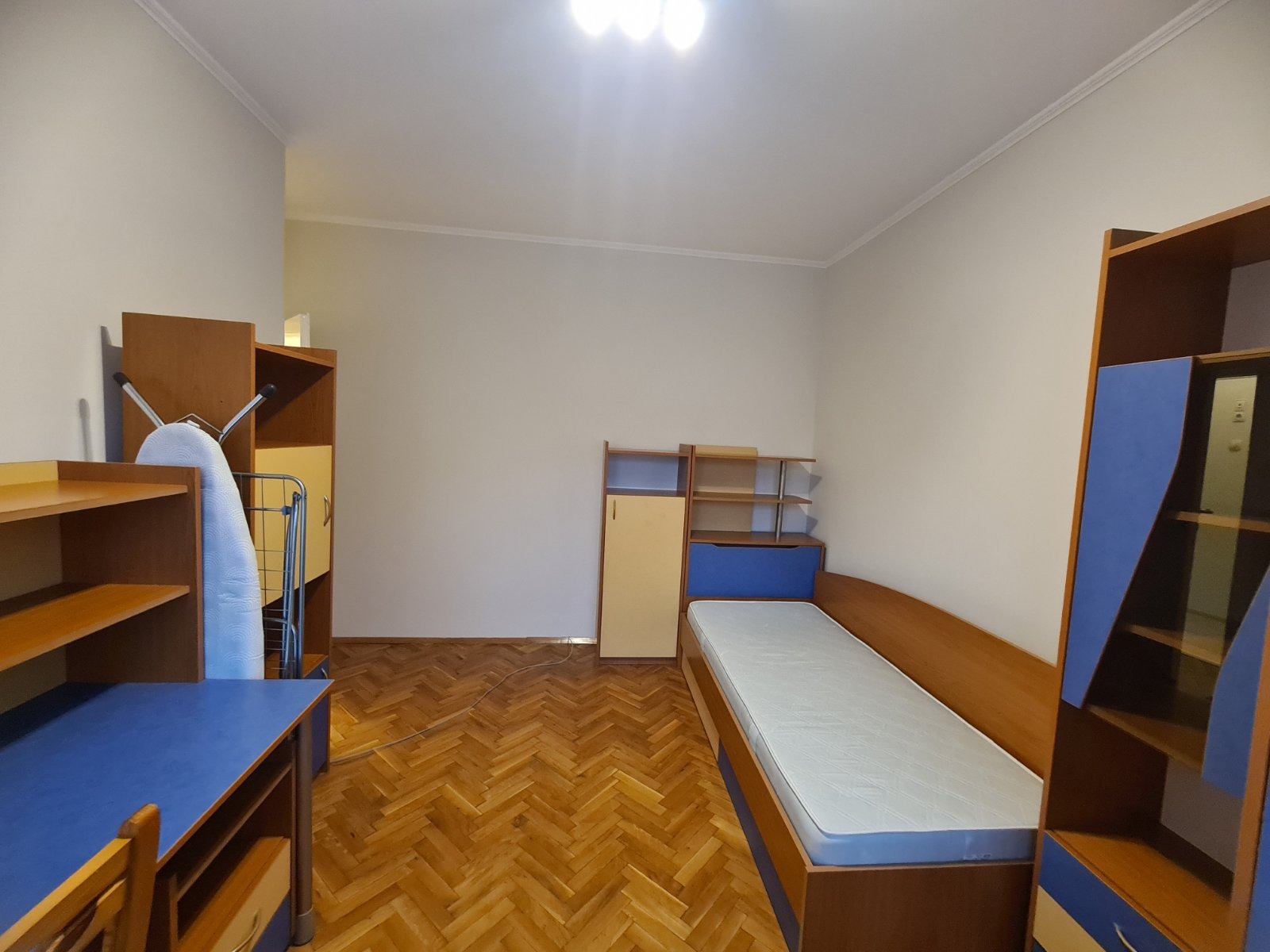 Дава под наем 3-СТАЕН, гр. София, Център, снимка 7 - Апартаменти - 54737469