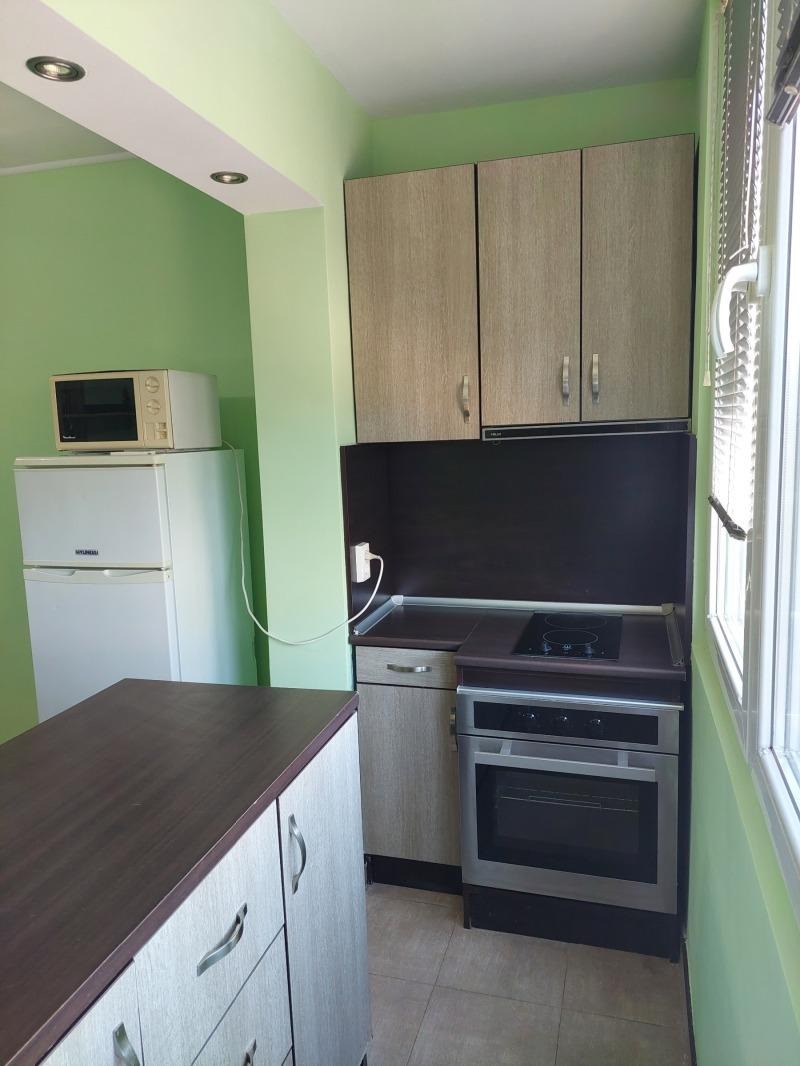 Издаје се  Студио Софија , Лјулин 9 , 45 м2 | 86996147 - слика [2]