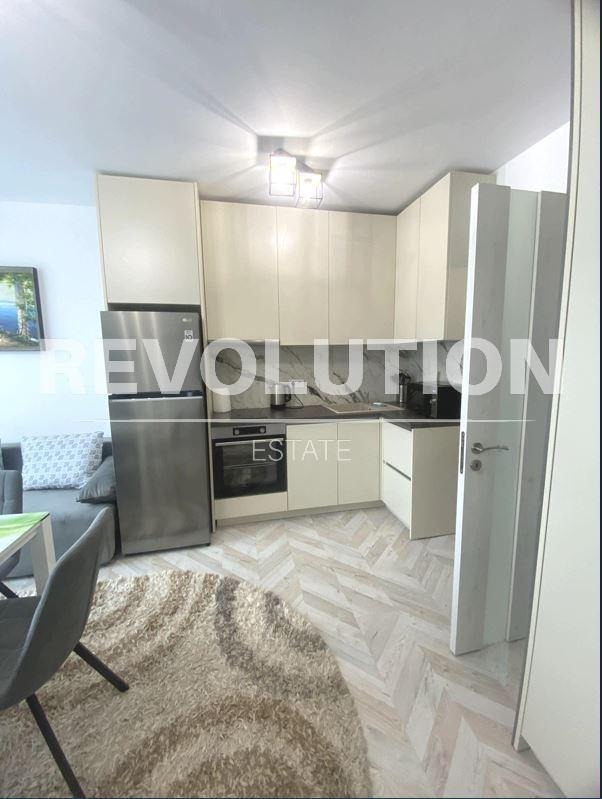 K pronájmu  1 ložnice Varna , Centar , 38 m2 | 60660077 - obraz [3]