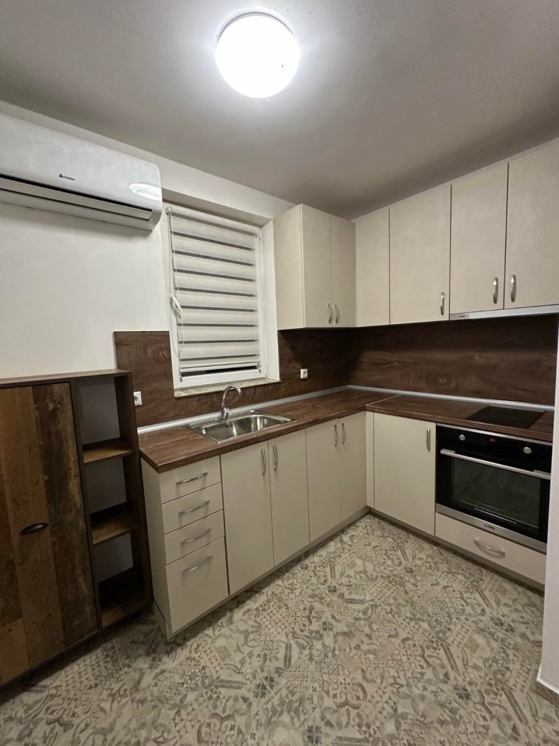 För uthyrning  1 sovrum Ruse , Centar , 64 kvm | 72278153