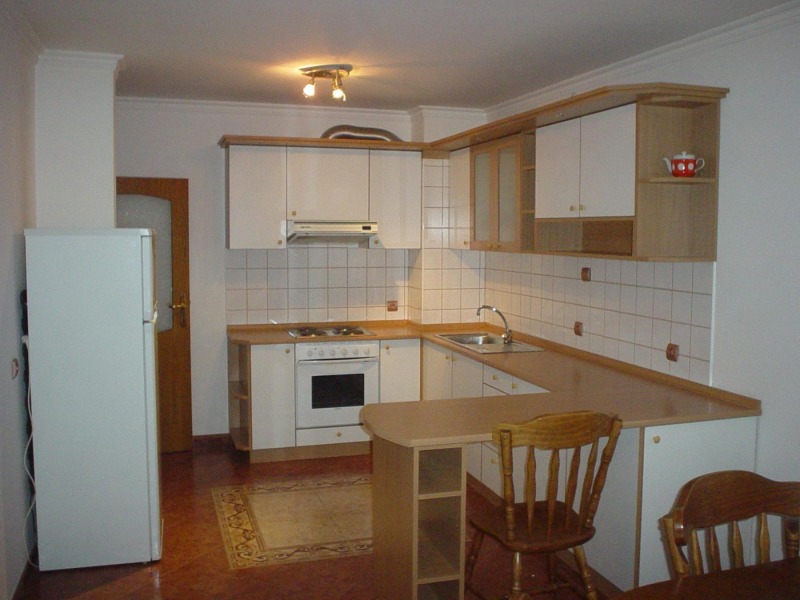 Дава под наем 3-СТАЕН, гр. София, Банишора, снимка 2 - Апартаменти - 53075650