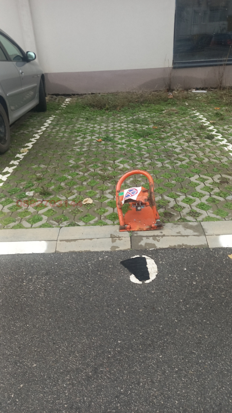 Дава под Наем ПАРКОМЯСТО в град Варна, Кайсиева градина - 12 кв.м / 50 € » 97.79 лв.