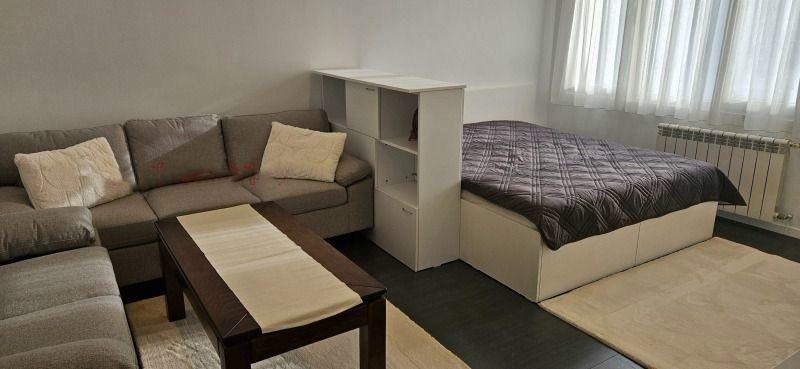 Дава под наем 2-СТАЕН, гр. София, Света Троица