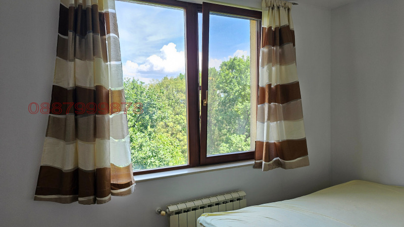 Издаје се  2 спаваће собе Софија , Редута , 100 м2 | 72687134