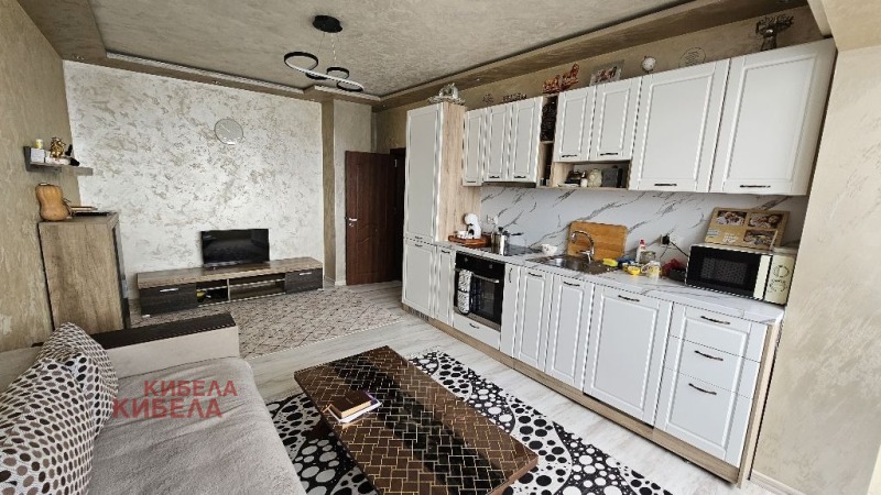 Дава под Наем 3-СТАЕН в област Перник, гр. Радомир - 70 кв.м / 400 € » 782.33 лв., КИБЕЛА