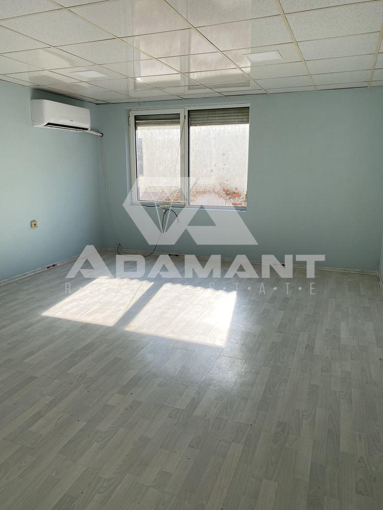 K pronájmu  Úložný prostor Sofia , Kazičene , 170 m2 | 63858128 - obraz [4]