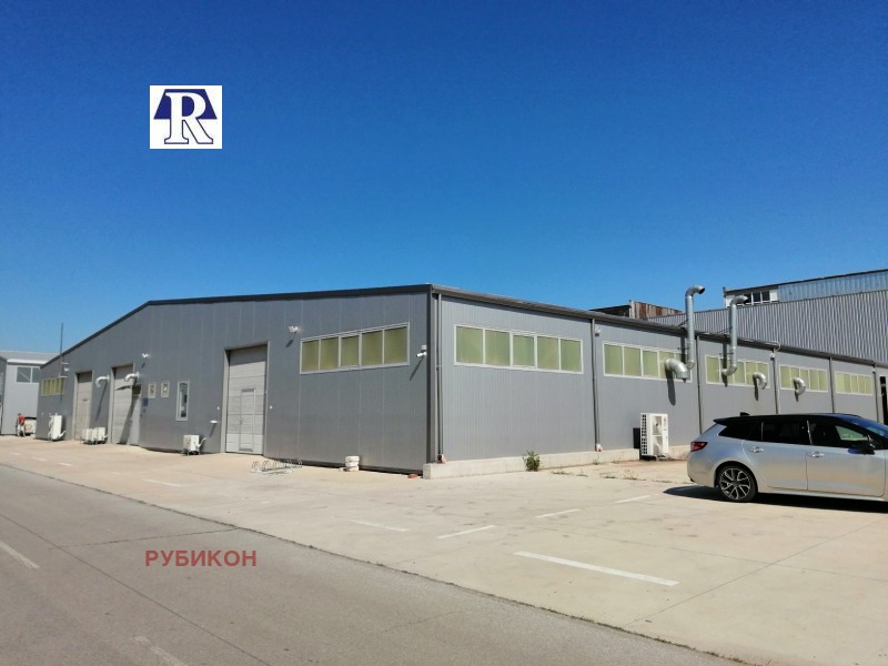 Da affittare  Edificio industriale Plovdiv , Industrialna zona - Iug , 1336 mq | 79145937