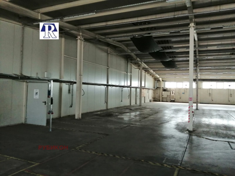Da affittare  Edificio industriale Plovdiv , Industrialna zona - Iug , 1336 mq | 79145937 - Immagine [6]