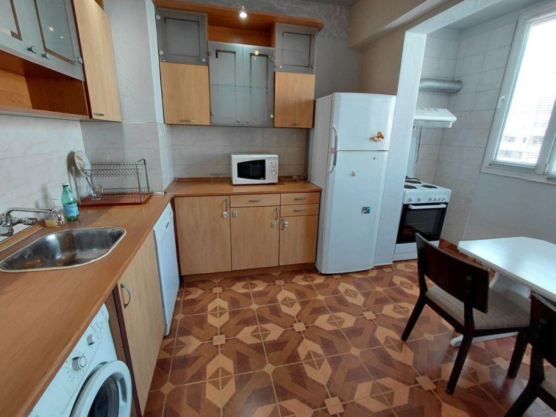 Zu vermieten  2 Schlafzimmer Sofia , Mladost 4 , 100 qm | 52631945 - Bild [3]