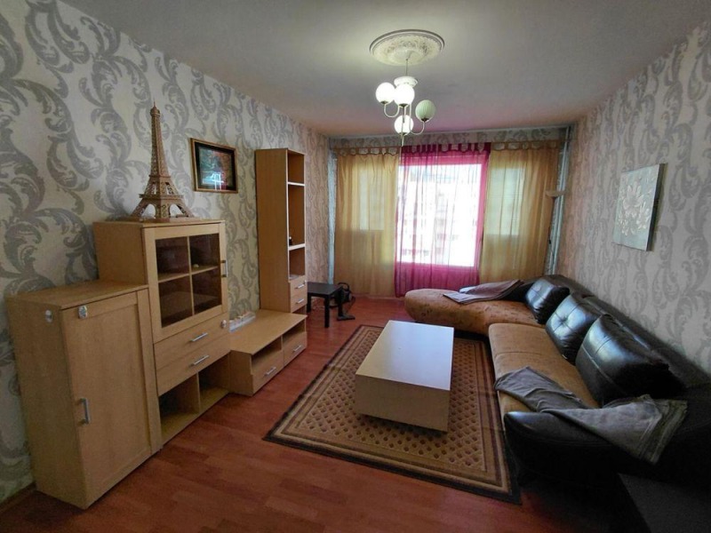 Zu vermieten  2 Schlafzimmer Sofia , Mladost 4 , 100 qm | 52631945