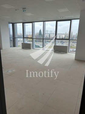 ОФИС, 368 m2