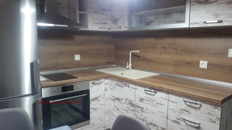 For Rent  Studio Ruse , Tsentar , 50 sq.m | 71511335