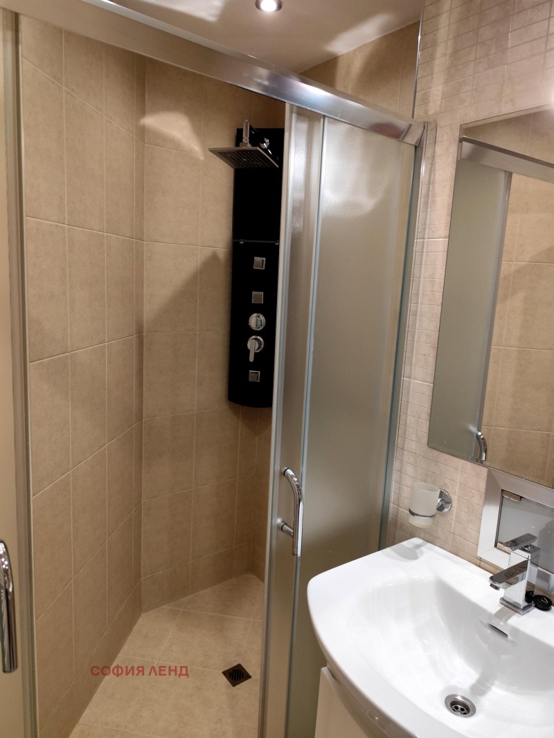 Zu vermieten  2 Schlafzimmer Sofia , Zentar , 168 qm | 31519002 - Bild [13]
