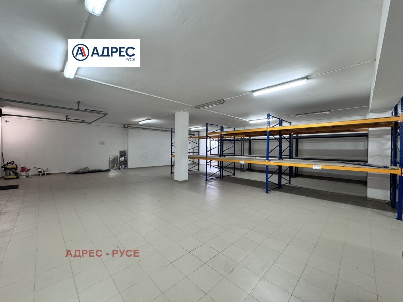 Da affittare  Magazzinaggio Ruse , Promishlena zona - Zapad , 400 mq | 90592956 - Immagine [3]