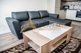 1-стаен град Варна, Център