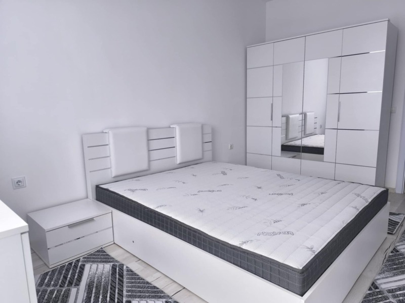 Zu vermieten  1 Schlafzimmer Burgas , Izgrew , 60 qm | 84819057 - Bild [3]