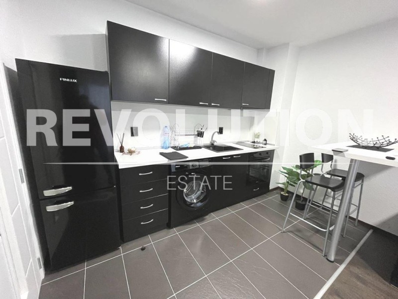 Zu vermieten  1 Schlafzimmer Warna , Wazraschdane 3 , 50 qm | 73725082 - Bild [2]