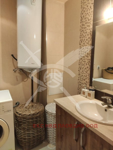 Дава под наем 3-СТАЕН, гр. Пловдив, Център, снимка 6 - Апартаменти - 53889510