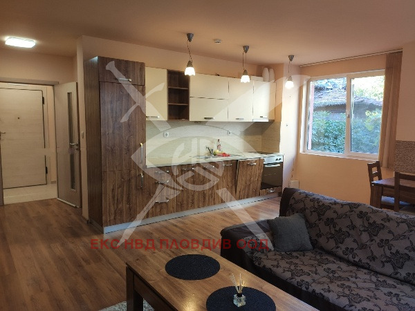 Дава под наем 3-СТАЕН, гр. Пловдив, Център, снимка 2 - Апартаменти - 53889510