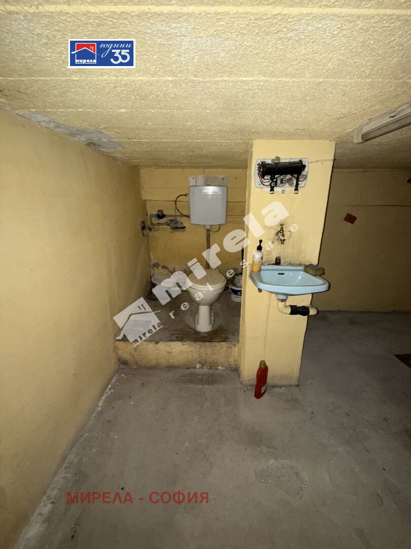 Дава под наем МАГАЗИН, гр. София, Център, снимка 7 - Магазини - 53969739