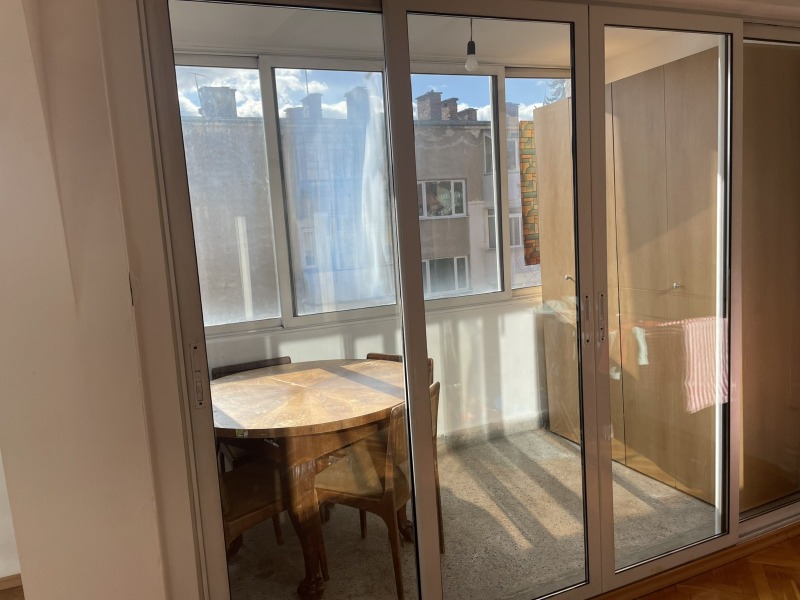 Дава под наем 3-СТАЕН, гр. София, Гео Милев, снимка 13 - Апартаменти - 52973086