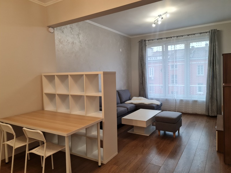 Zu vermieten  2 Schlafzimmer Sofia , Zentar , 100 qm | 37123922 - Bild [8]