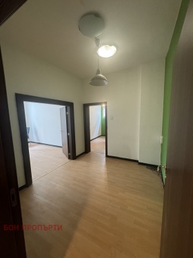 3 bedroom Tsentar, Sofia 1